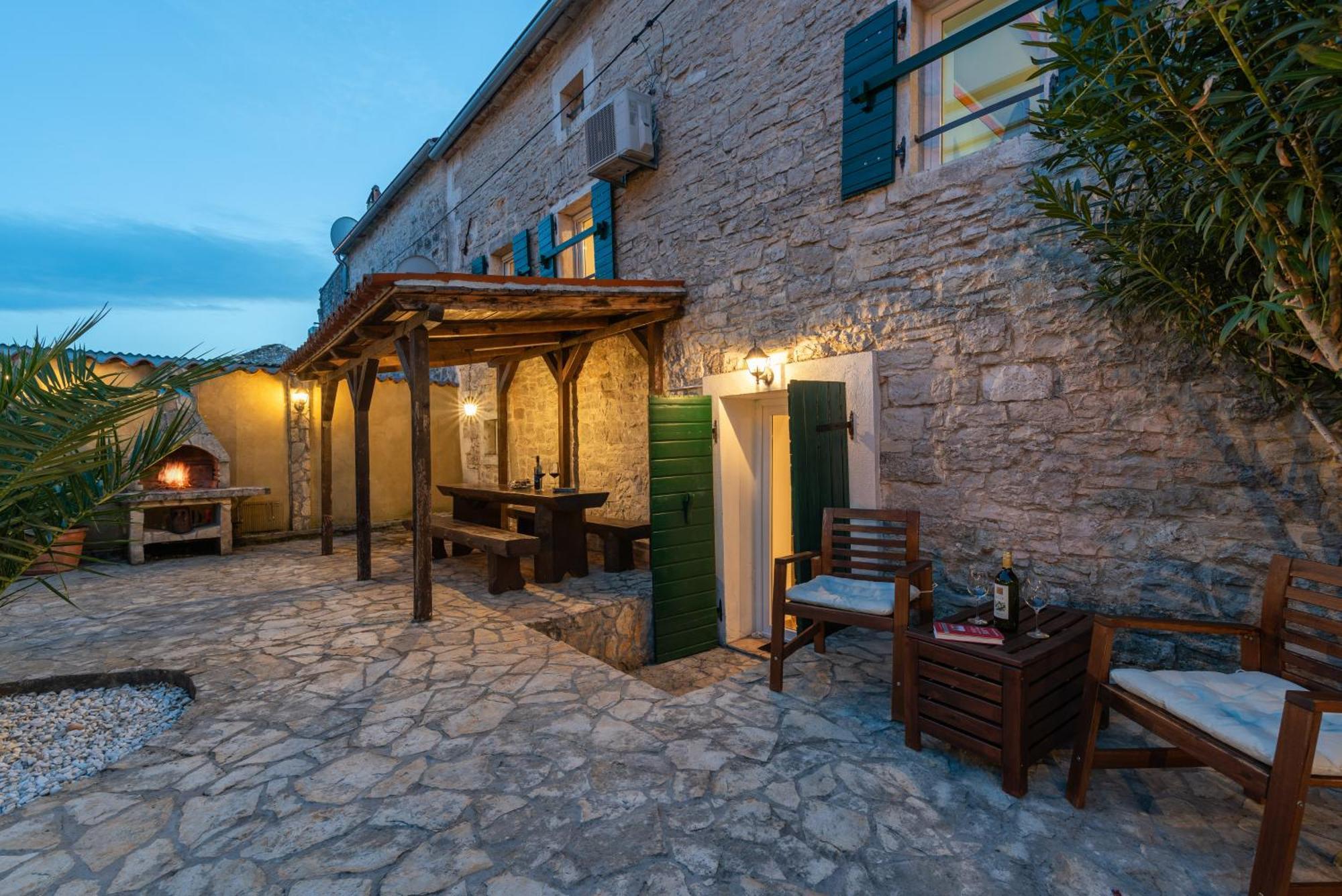 Casa Stifanici Villa Baderna Luaran gambar